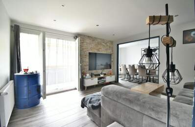 Appartement À Vendre — photo du bien