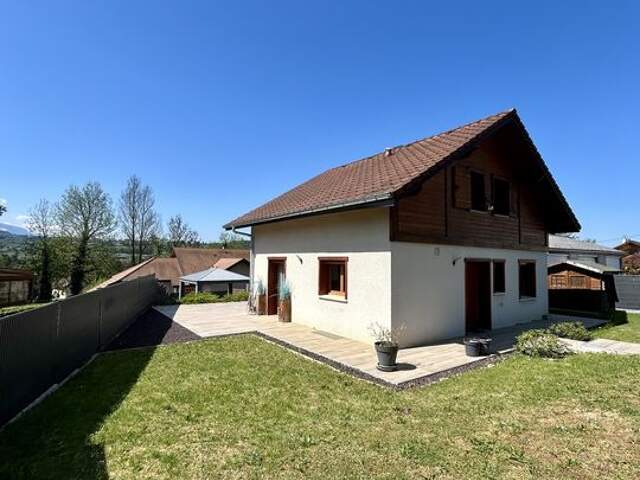 Maison familiale Viuz en sallaz , 4 chambres jardin de 800 m² — photo du bien