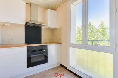 Appartement 3 pièces 820 €