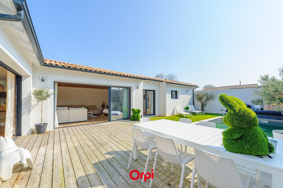 Villa / Maison  T4 à vendre Houmeau (L') 17137