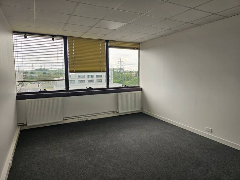 Bureau de 20 m2 à louer à Cergy Préfecture — photo 1