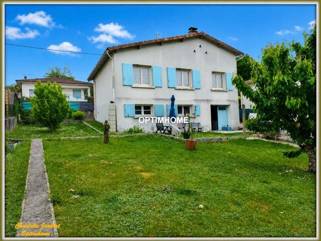 Maison à vendre 4 pièces CHALAIS (16) — photo du bien