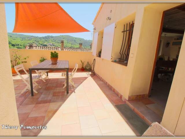 A  ORAISON, Maison de ville avec terrasse et jardin, 4 pièces plus studio indépendant — photo du bien