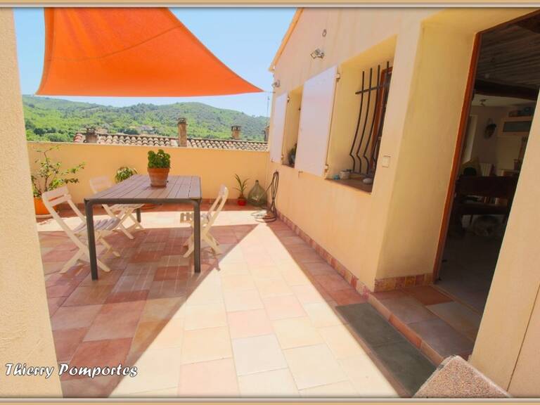 A  ORAISON, Maison de ville avec terrasse et jardin, 4 pièces plus studio indépendant — photo 1