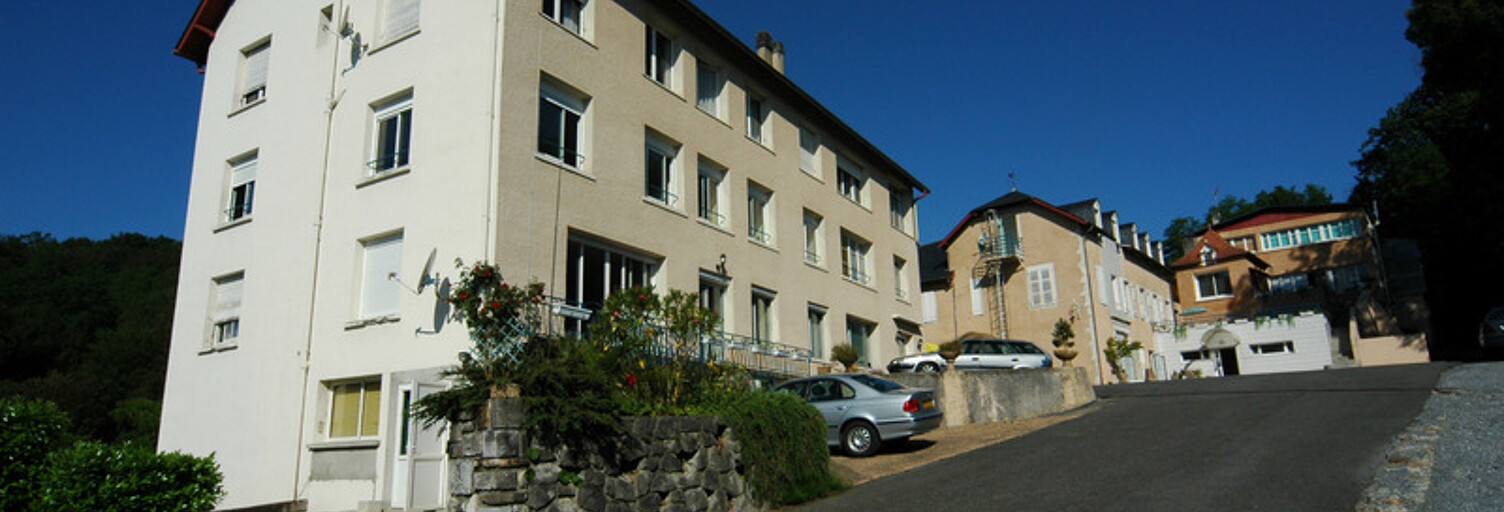 Immeuble  3500 m² à vendre à Pau (64000)