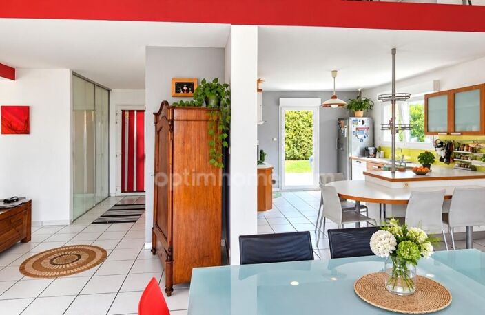 25400 AUDINCOURT - MAISON MODERNE - 6 PIECES - 4 CHAMBRES - PISCINE - 20 MIN SUISSE - IMPASSE — photo 3