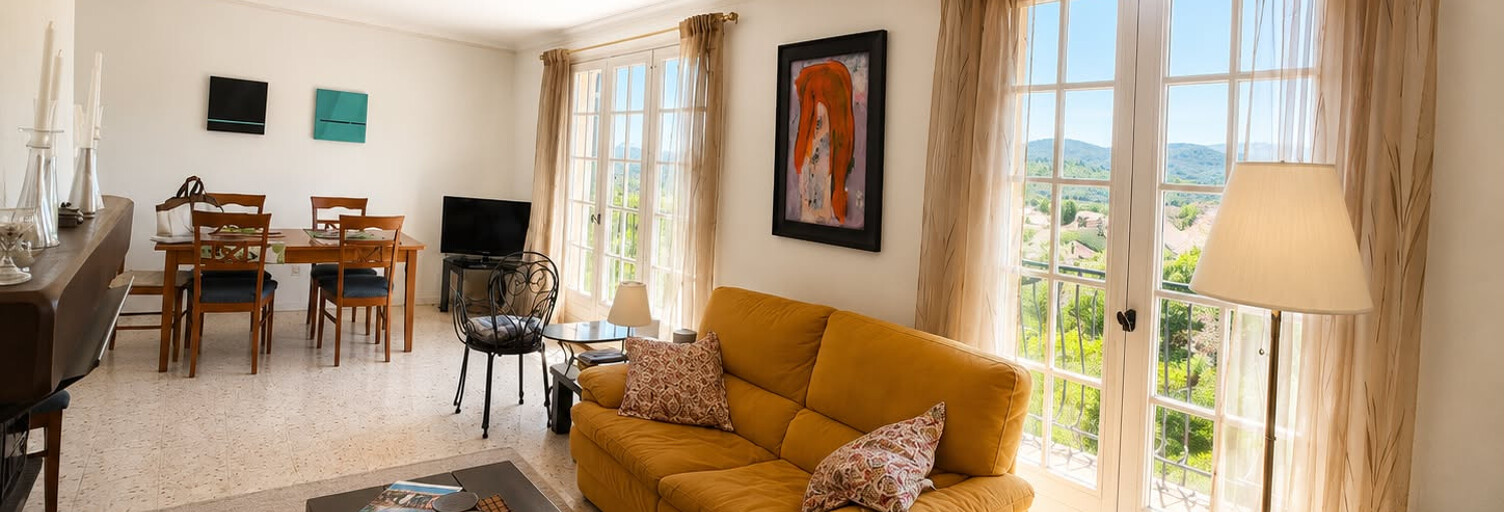 Maison 8 Pièces 108 m² à vendre à Pierrefeu-du-Var (83390)