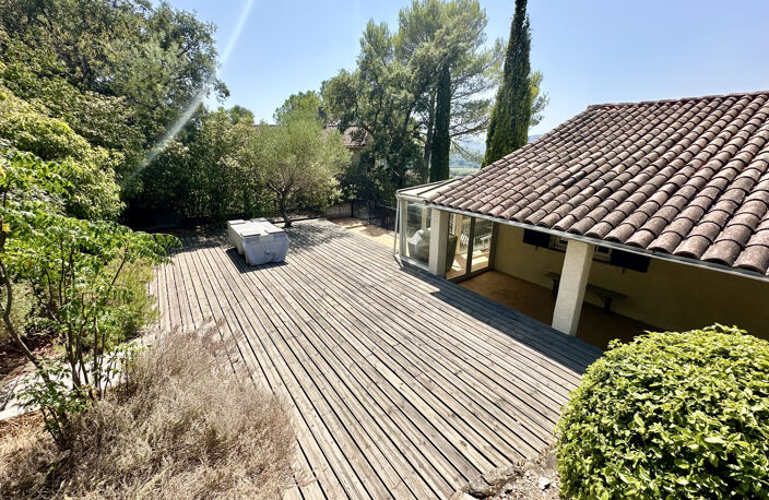 Villa Pierrefeu du var au calme vue panoramique sur le village — photo 4