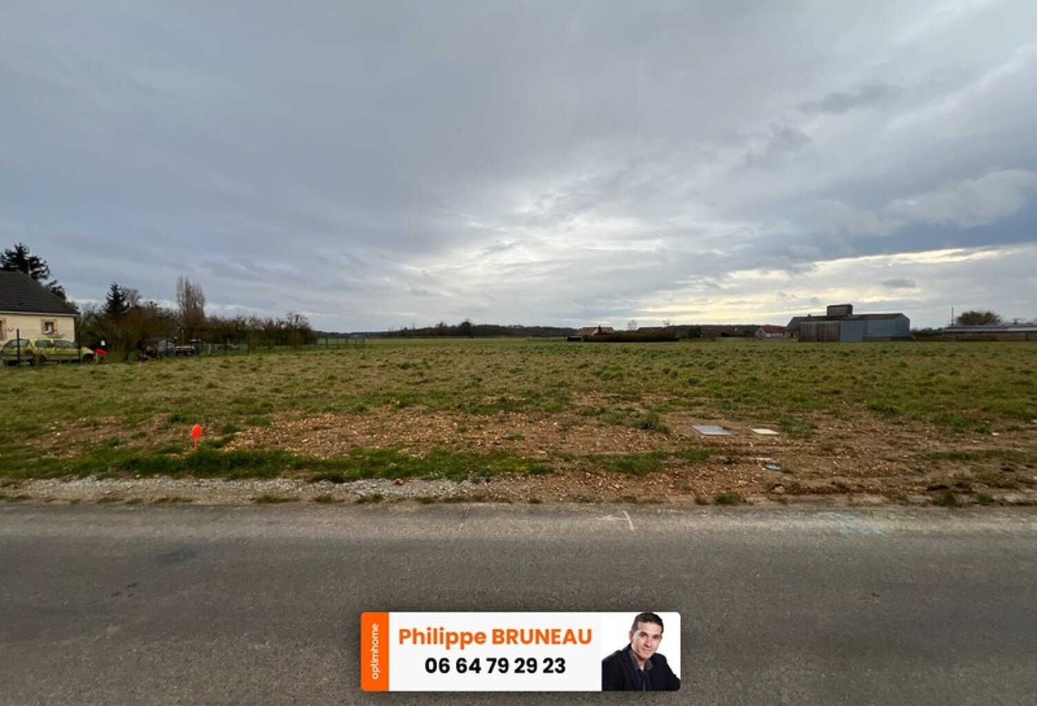 Votre Futur Commence Ici : Terrain Viabilisé Disponible à Marcilly-la-Campagne — photo 1