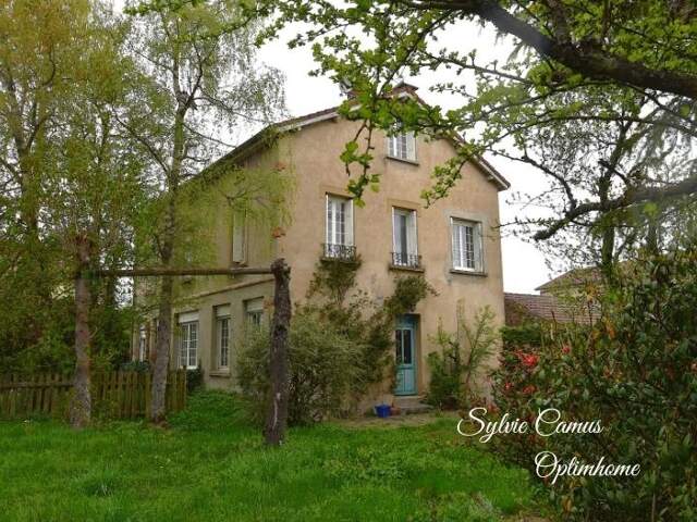 Maison de caractère – 214 m² – Fort potentiel – Sainte-Sigolène — photo du bien