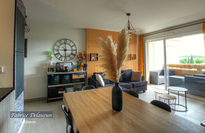 Grand T2 dans résidence récente à SAINT MARTIN DE CRAU (13) — photo 2
