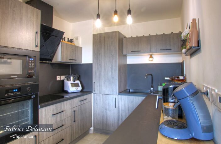 Grand T2 dans résidence récente à SAINT MARTIN DE CRAU (13) — photo 5