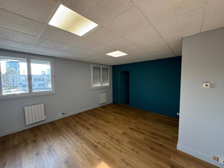 Bureau Saint Avertin 40 m2 — photo 1