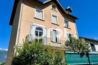 Appartement 3 pièces 700 €