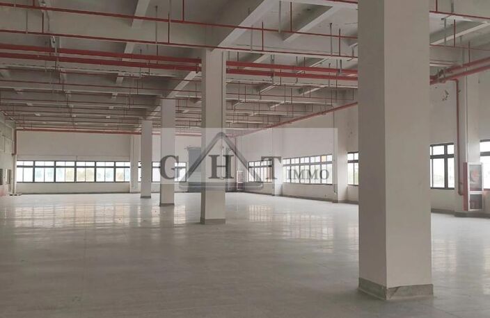 Entrepôt 1700m² Aulnay-sous-bois — photo 2