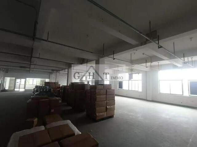 Entrepôt 850m² Pierrelaye — photo du bien