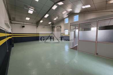 Local industriel  4300 €