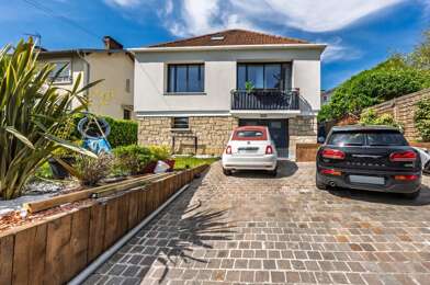Maison 5 pièces 599000 €