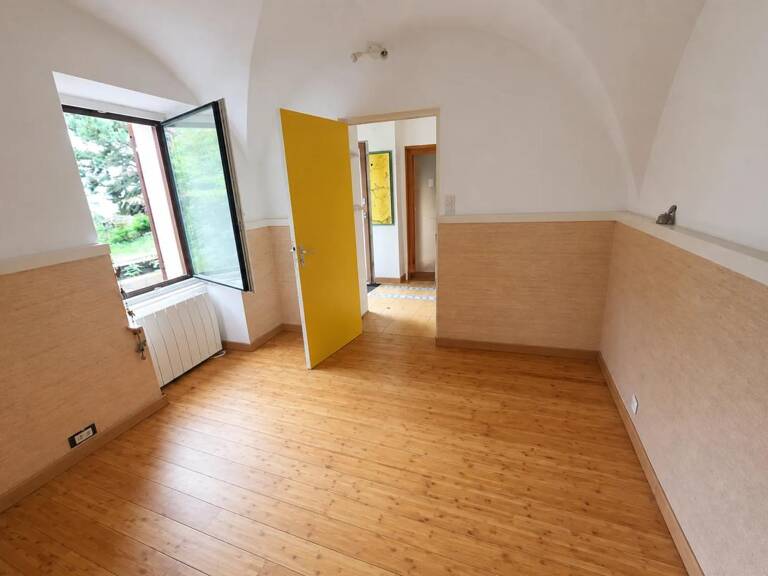 Maison de 227 m², Pelleautier, occupée — photo 1