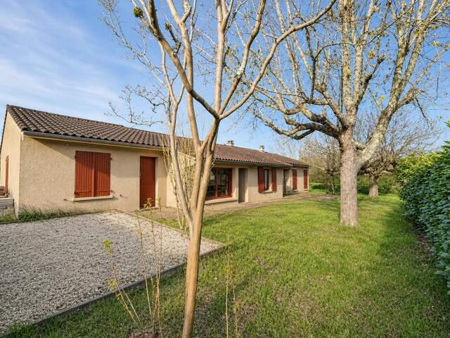 Maison de plain-pied 7 pièces 160 m² à Pradines — photo du bien