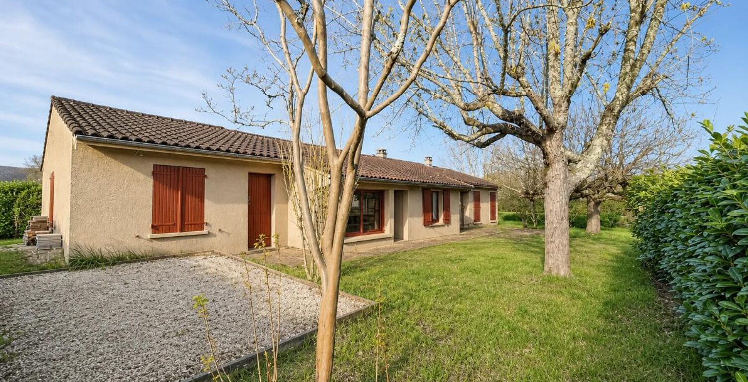 Maison de plain-pied 7 pièces 160 m² à Pradines — photo 1