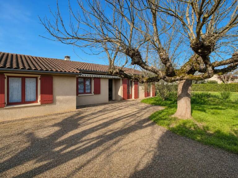 Maison de plain-pied 7 pièces 160 m² à Pradines — photo 1