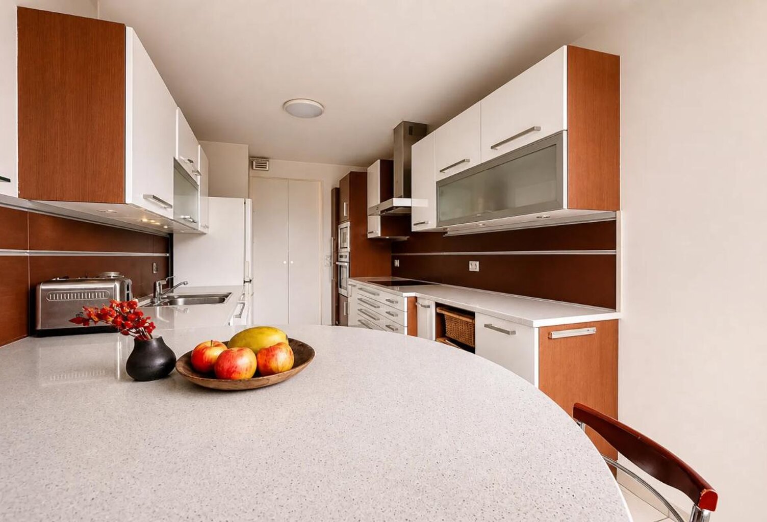 Appartement lumineux avec vue, Puteaux — photo 1