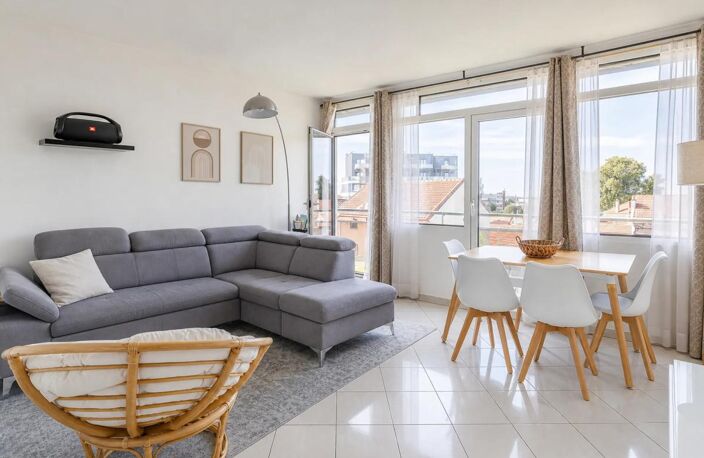 Appartement de 4 pièces de 78 m² situé à Livry-Gargan — photo 4