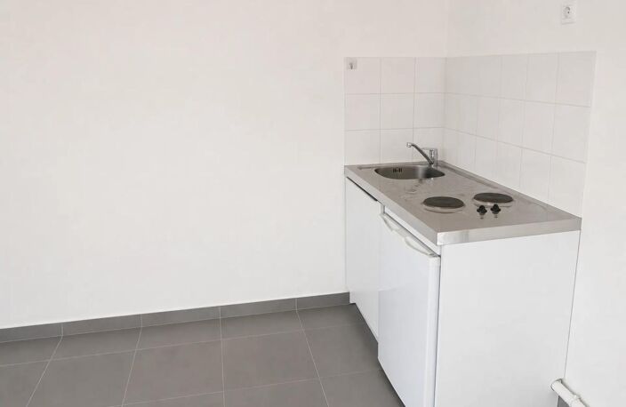 Idéal investissement : appartement 30 m² à Poissy vendu loué — photo 4