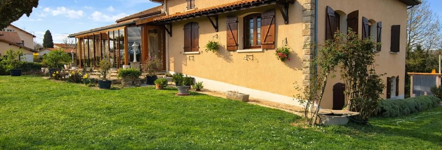 Maison 8 Pièces 250 m² à vendre à Étagnac (16150)