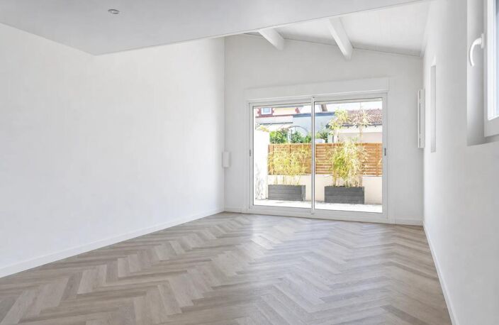Maison de caractère 117m² à Couëron centre — photo 2