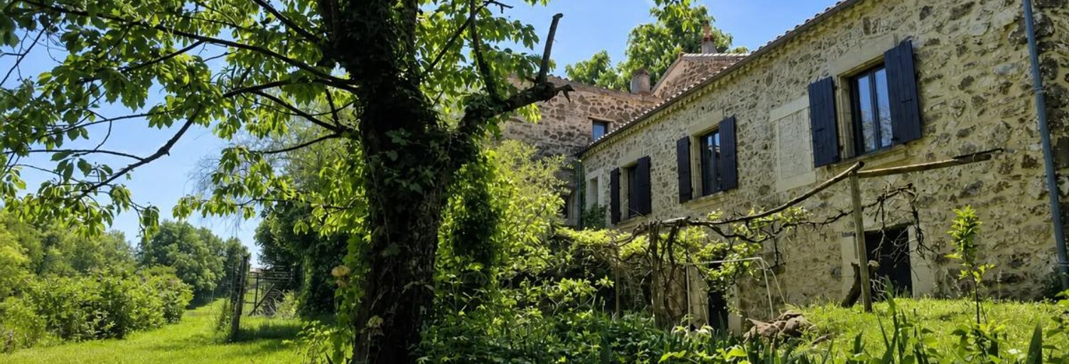 Maison 7 Pièces 280 m² à vendre à Plats (07300)