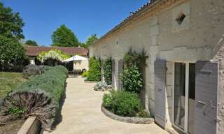 Maison 7 Pièces 225 m² à vendre à Douville (24140)