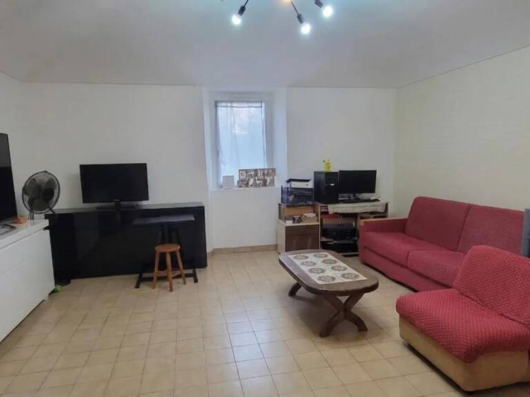 Maison en pierre rénovée à Saint-Paul-le-Jeune — photo 1