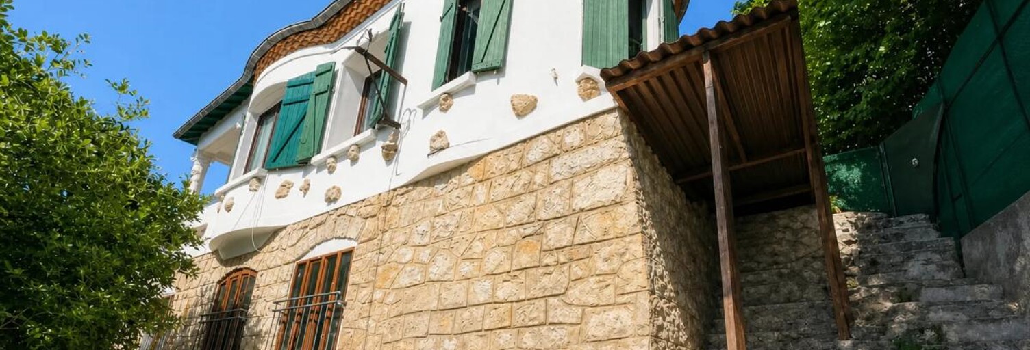 Maison 7 Pièces 93 m² à vendre à Nice (06100)