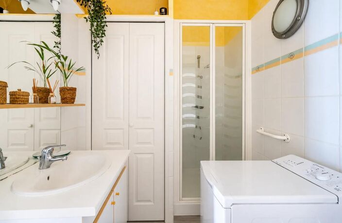 Appartement de charme 4 pièces avec bel aperçu mer au Lavandou — photo 4