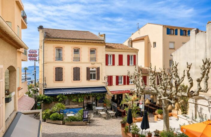 Appartement de charme 4 pièces avec bel aperçu mer au Lavandou — photo 2