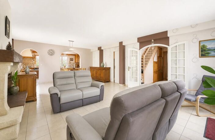 Maison familiale 7 pièces à Sadirac avec piscine — photo 2