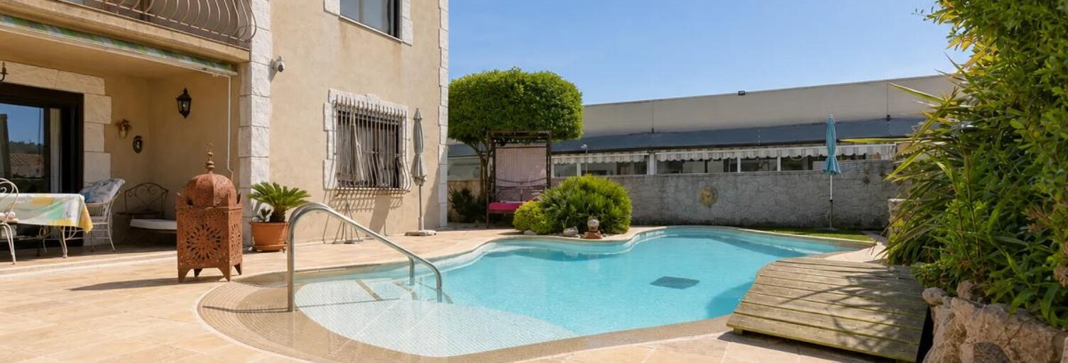Maison 7 Pièces 238 m² à vendre à Gignac-la-Nerthe (13180)