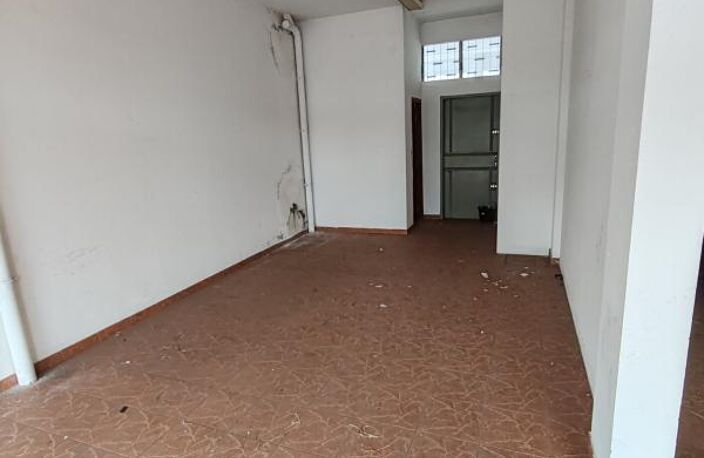 Local de 44 m2 à louer au bas du Moufia — photo 3
