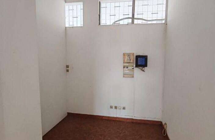 Local de 44 m2 à louer au bas du Moufia — photo 4