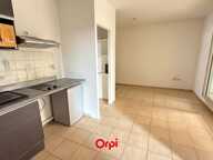 ORPI SAINTE CLOTILDE - T2 REZ-DE-JARDIN — photo 4