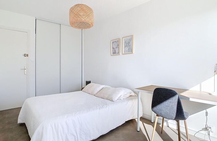 Brest – Appartement meublé 4 chambres de 100 m² avec balcon — photo 4