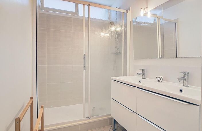 Brest – Appartement meublé 4 chambres de 100 m² avec balcon — photo 5