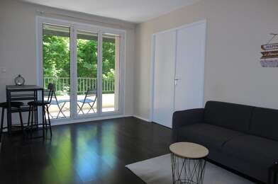 Appartement 3 pièces 1210 €