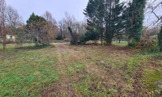 Terrain  1260 m² à vendre à Val de Virvée (33240)