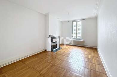 Appartement 3 pièces 840 €