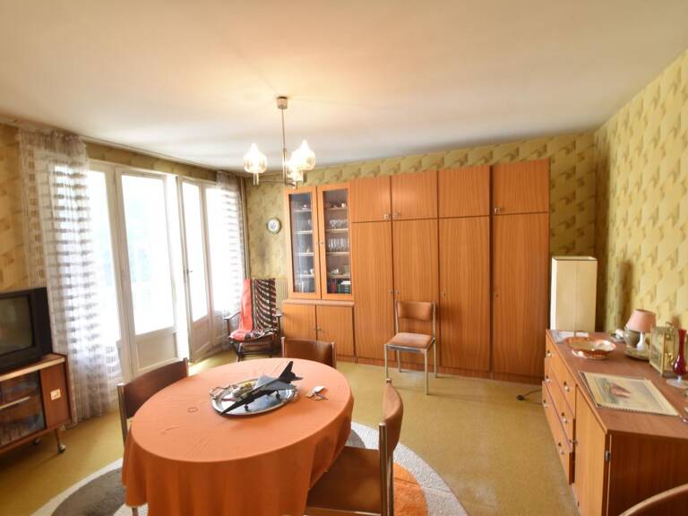 Appartement À Vendre — photo 1