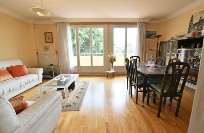 Appartement T3 79, 75 m2 À Vendre — photo 2