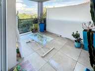 Bel appartement 2 pièces vendu libre avec terrasse et place de parking à Roquebrune-sur-Argens — photo 2